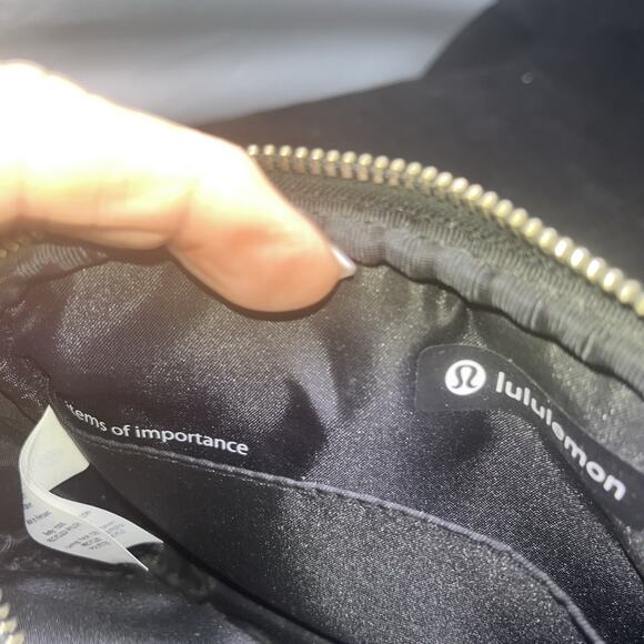 Lululemon Athletica Black Mini Crossbody Bag - Picture 11 of 11